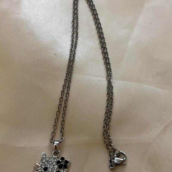 Hello Kitty Black Onyx Cubic Zirconia on an 18inch chain - Picture 8 of 8